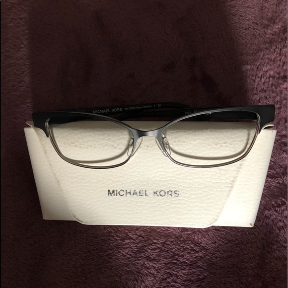 Michael Kors glasses frames - Picture 6 of 7